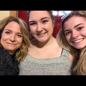 Meet your Posher, Aurora